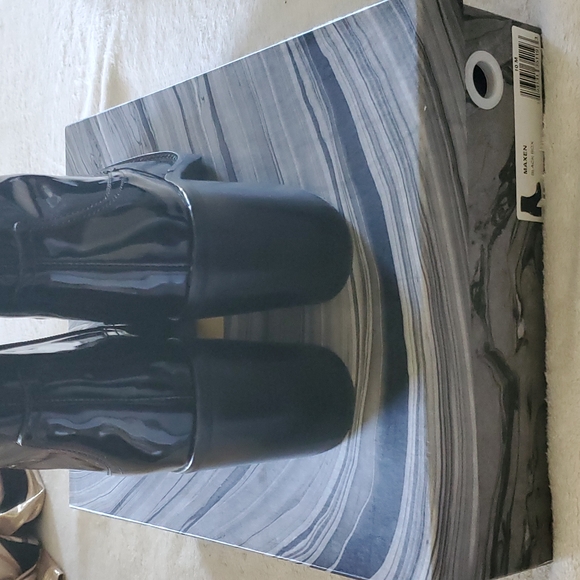 NWT Jeffery Campbell - Picture 9 of 9